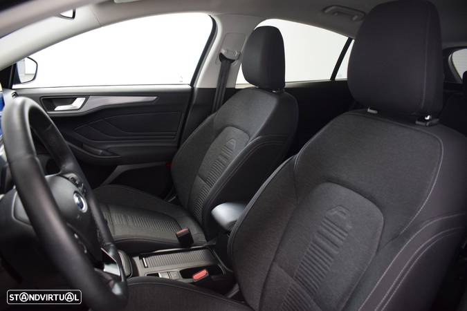 Ford Focus 1.5 TDCi EcoBlue Active - 24