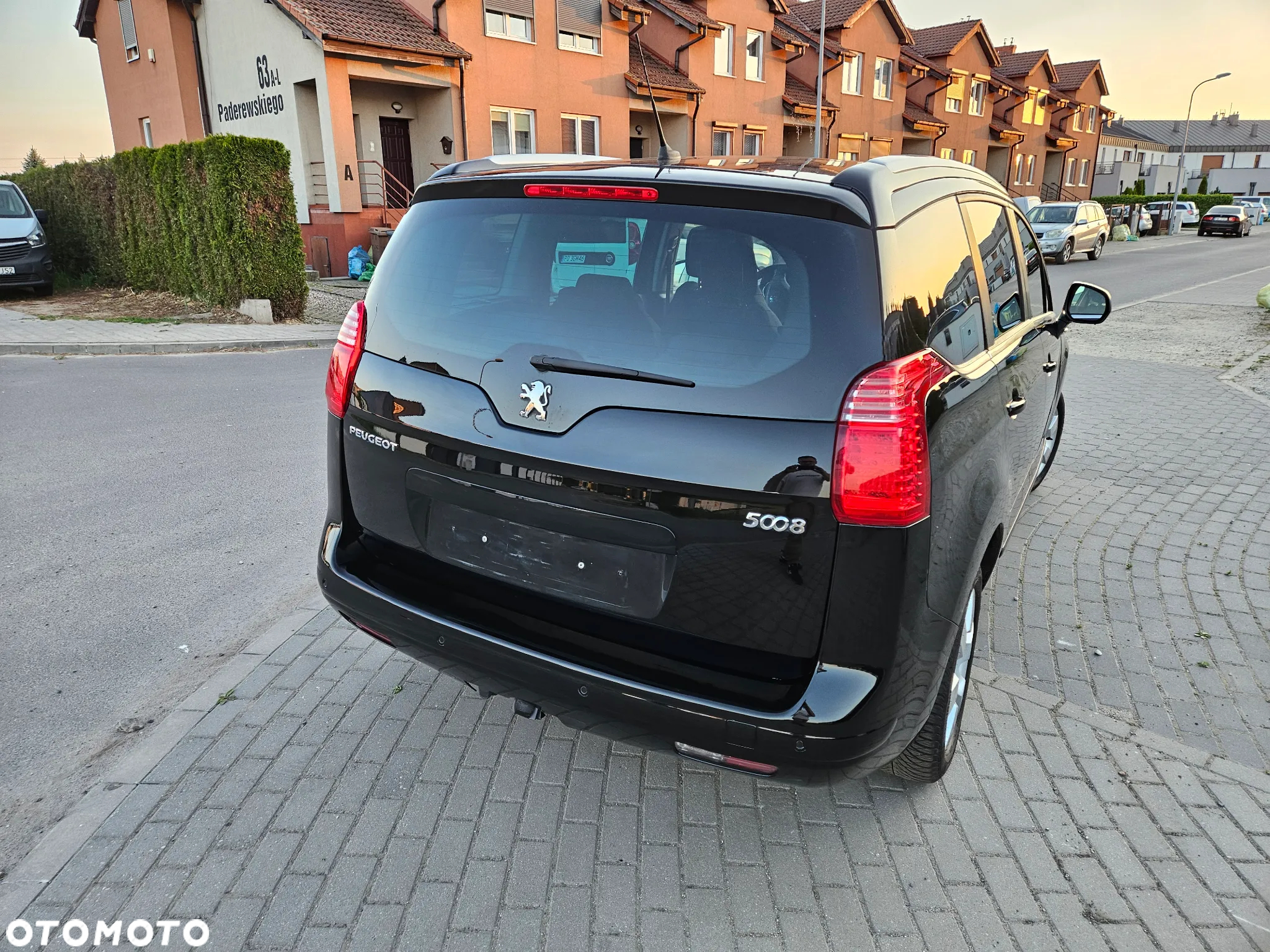 Peugeot 5008 1.6 THP Family 7os - 8