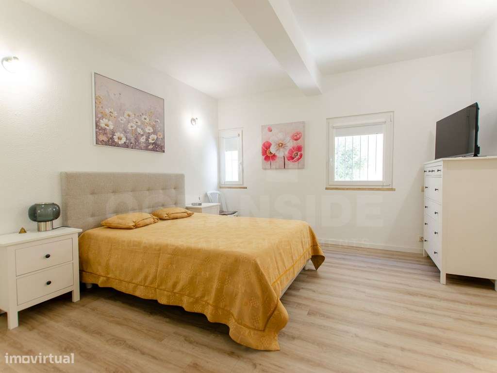 Moradia T6+1 renovada em Benavente-22