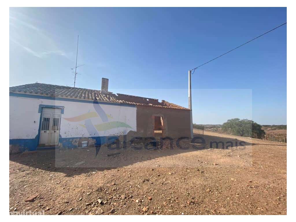 Propriedade de 35 ha - com Monte em Ruínas em Serpa-21