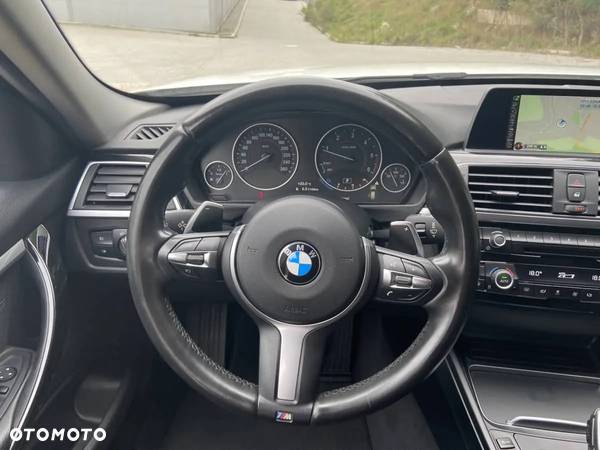 BMW Seria 3 320d M Sport - 26