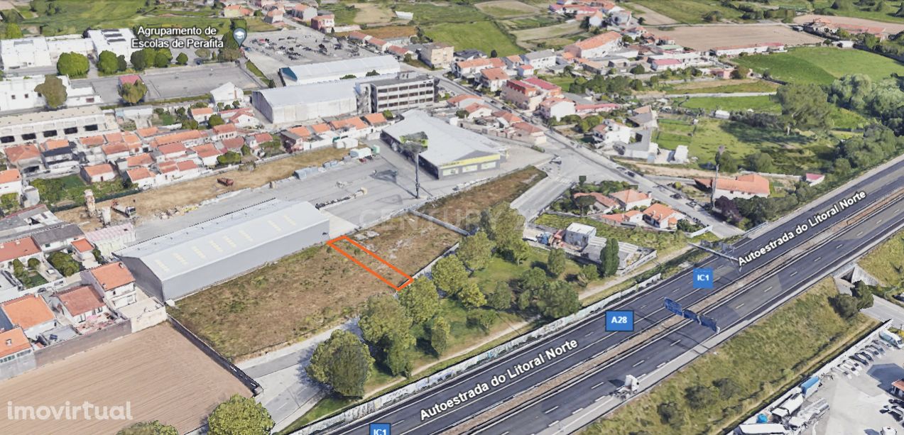 Lote 8 junto à Rua Oriental e A28, para construção de moradia de 2 fre