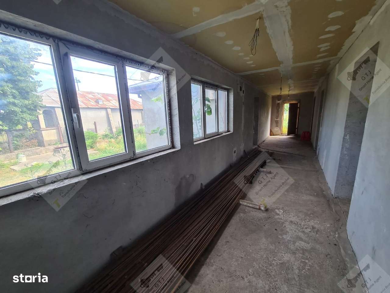 Casa Garoafa 120mp -Teren 2250mp Acces Rapid E85/Autostrada-4