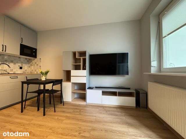 M-3 Mokotów z tarasem, garażem i komórką.-4