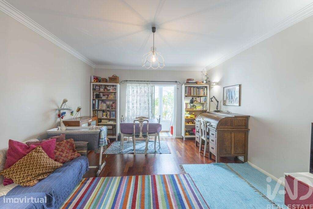 Moradia geminada T4 em São Domingos de Rana de 222 m2 - Grande imagem: 4/32