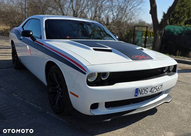 Dodge Challenger 5.7 R/T - 1