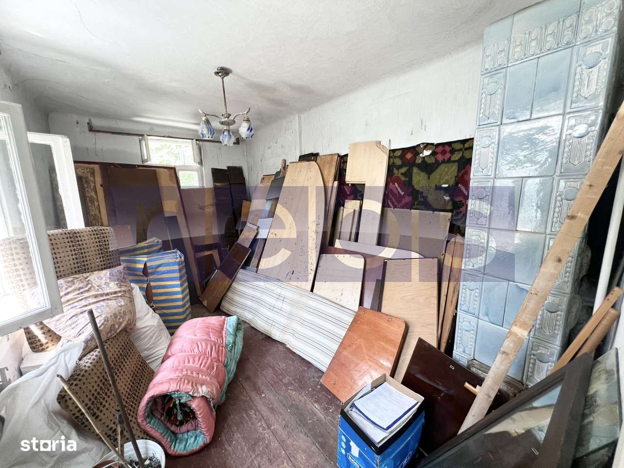 VANZARE CASA INDIVIDUALA 2 CAMERE | CURTE COMUNA | ZONA LINISTITA | TE - Imagine principală: 5/6