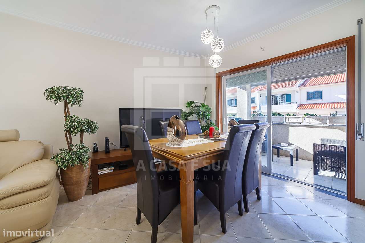 Apartamento T2 pronto a habitar em zona central de Rio Meão - Grande imagem: 2/28