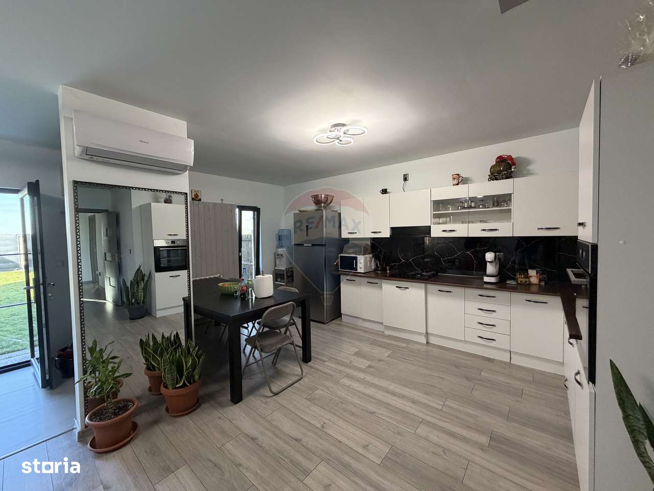 Casă noua cu 4 camere Zabala - Imagine principală: 4/20