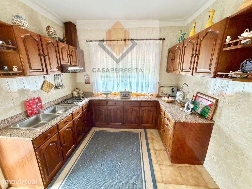 2 Andares Moradia T3 com Terreno, Anexo e Garagem - Avintes-11