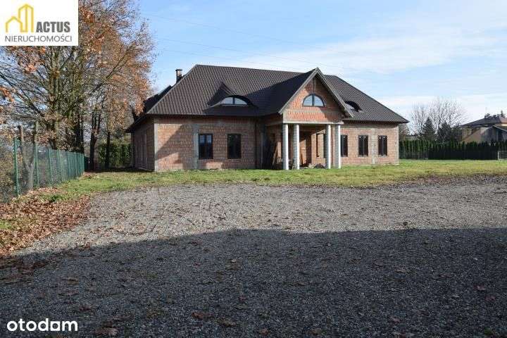 Proszowice restauracja, budynek usługowy-1