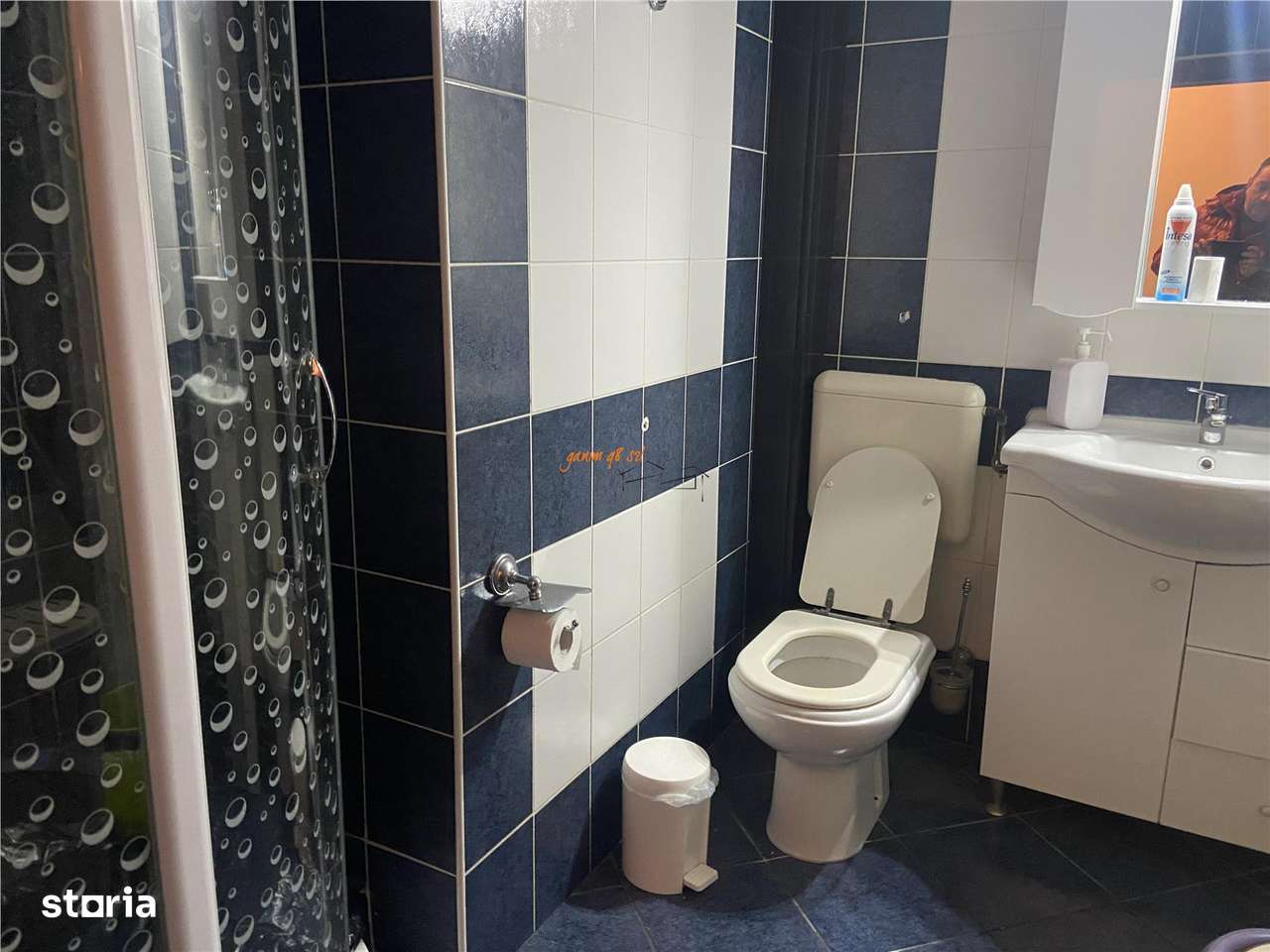 Apartament 4 camere , zona centrala - Inspectoratul Scolar ,suprafata-16