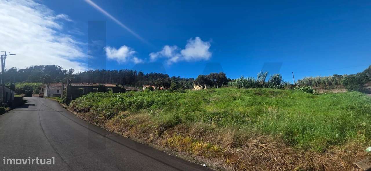 Ruínas com 1200 m2 de Terreno - Grande imagem: 3/11