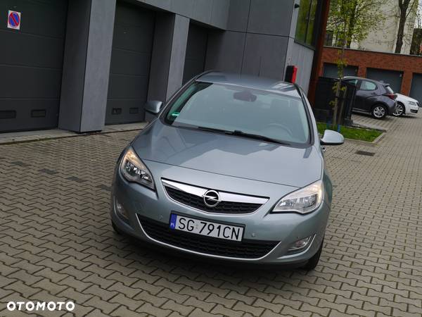 Opel Astra 1.4 Turbo Sport - 3