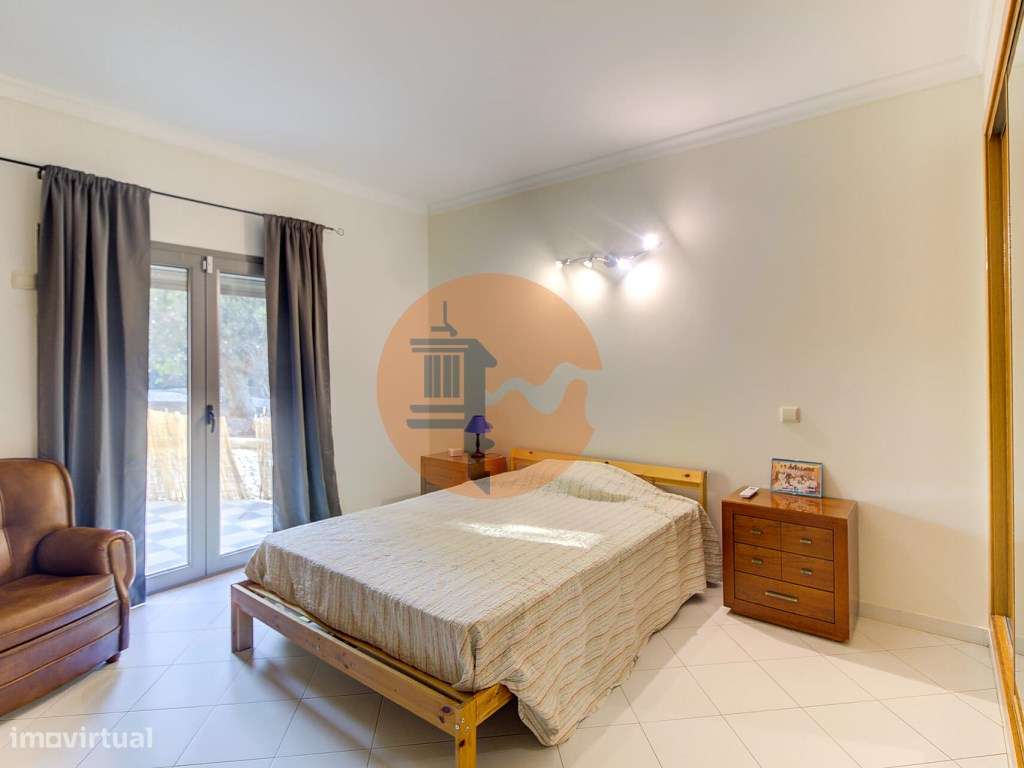 Moradia Unifamiliar Bernardas, AlturaV4 com 2 Pisos . Garagem. Terr... - Grande imagem: 4/47