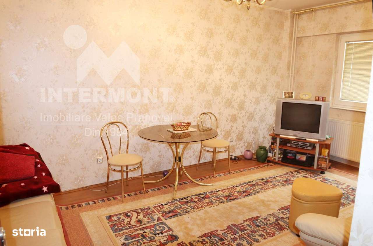 Apartament 3 camere - Etaj 1 - 2 băi - Centrală - Mobilat-2