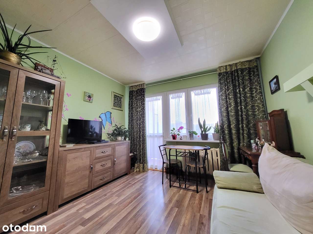 Przestronne mieszkanie z balkonem i świetną lokalizacją-4