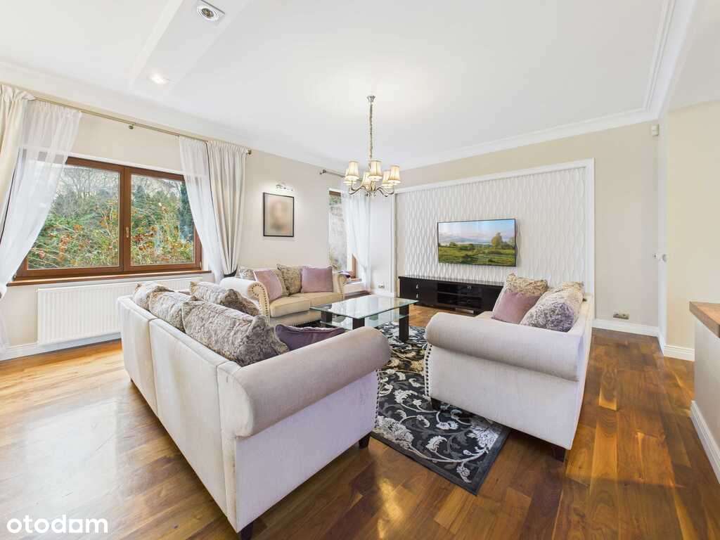 Przestronny, piękny dom na Ratajach w Oleśnicy - Pełny obrazek: 5/19