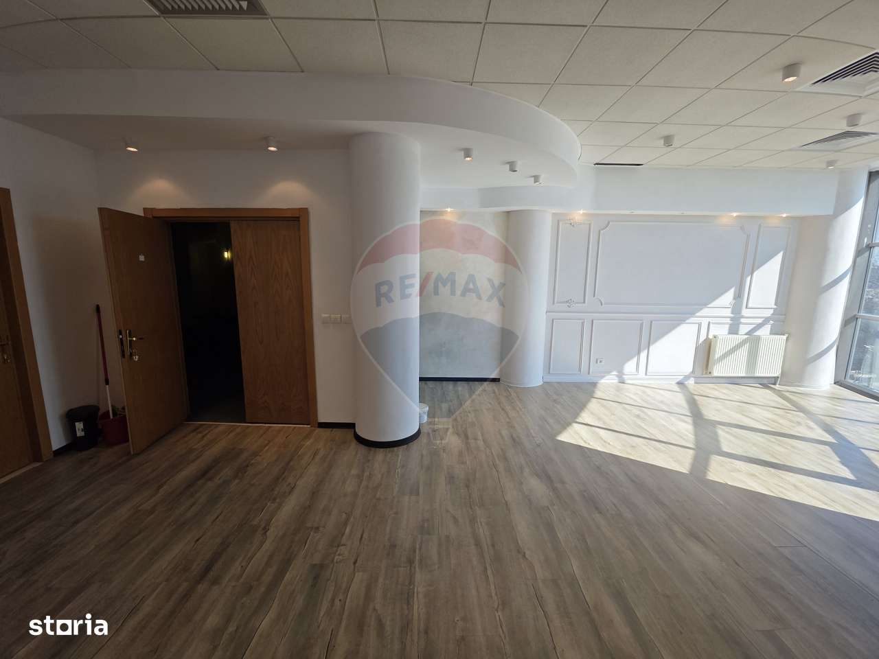 Spațiu birouri etaj 3, zonă ultracentrală - CITY CENTER - Imagine principală: 2/3