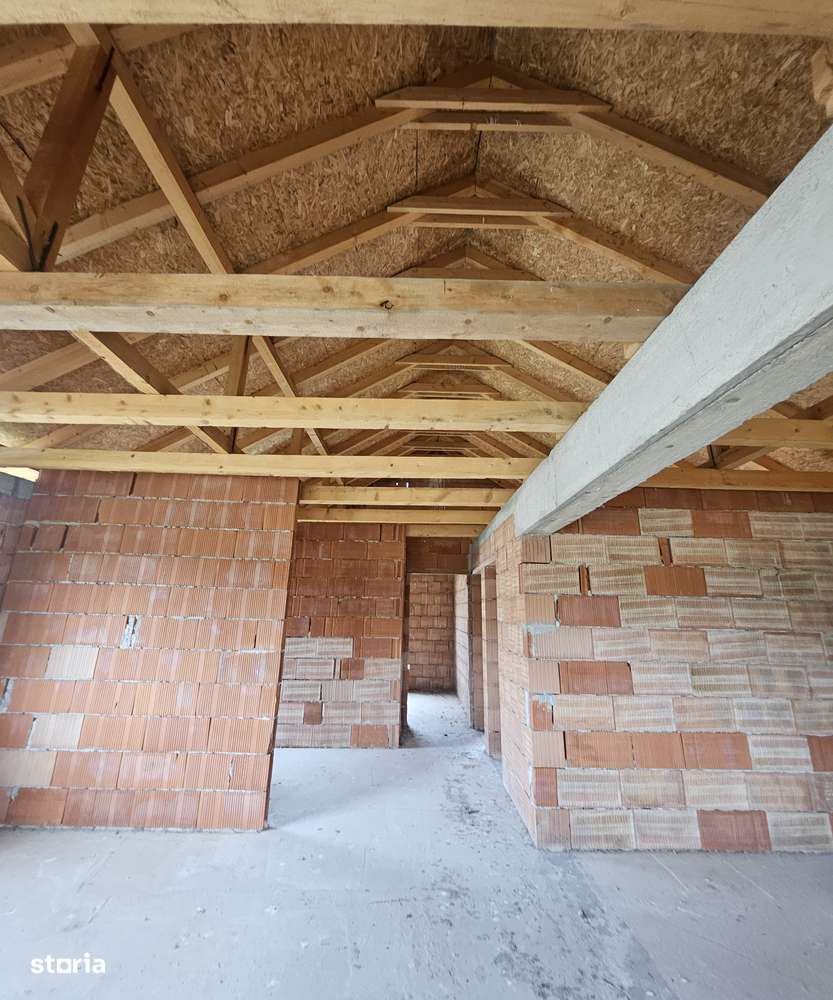 Casă la roșu în Biharia – 78.000 € - Imagine principală: 4/18