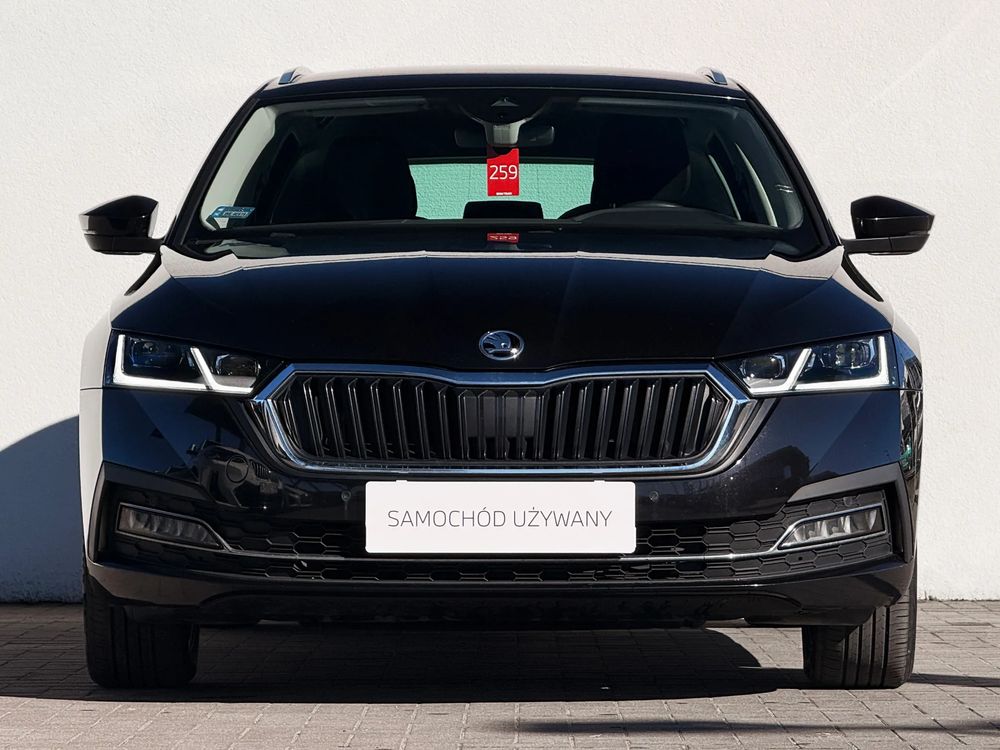 Skoda Octavia 2.0 TDI Scr Style DSG 150 KM — zdjęcie 7