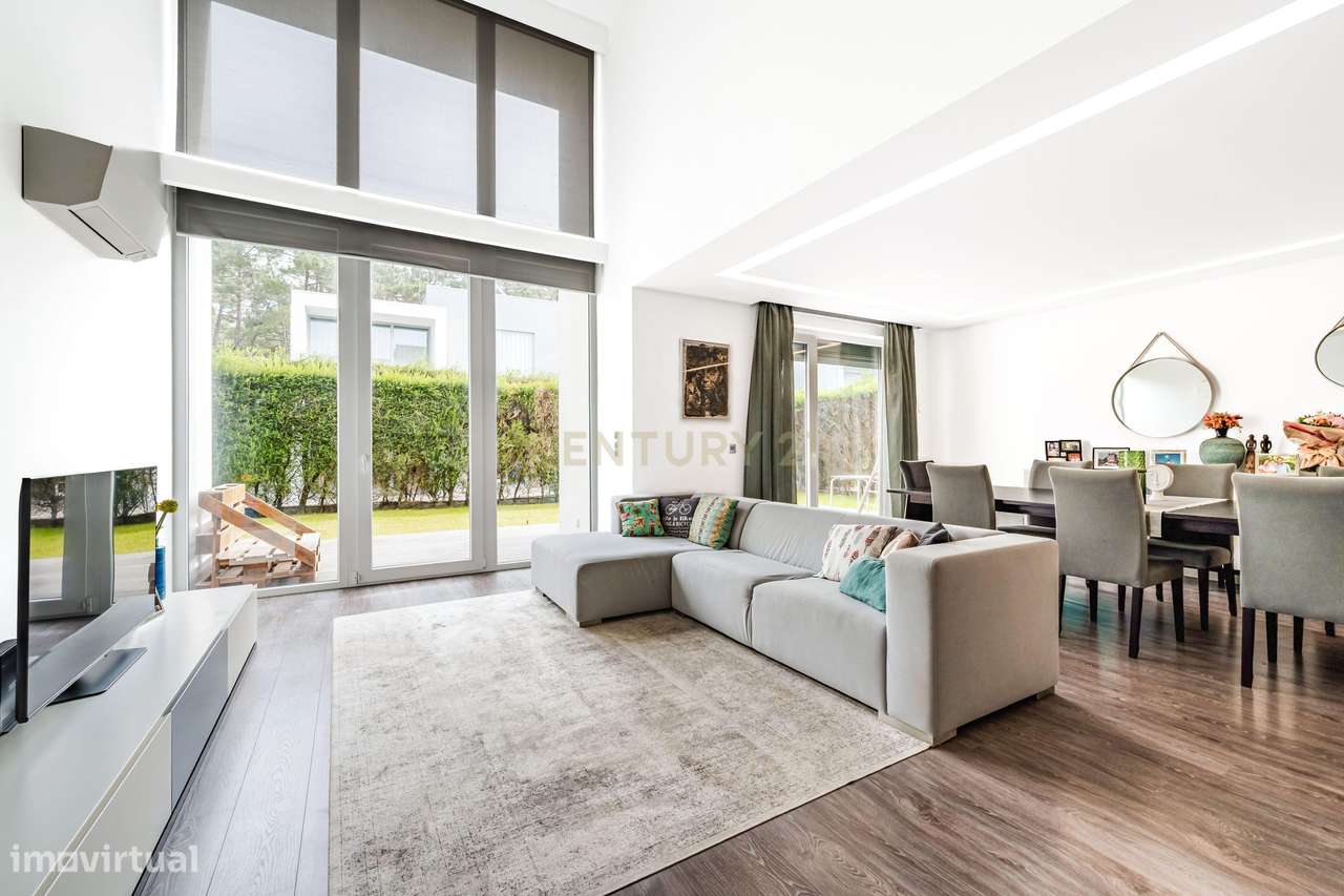 Moradia contemporânea na Aroeira | Luz natural, conforto e eficiência-9