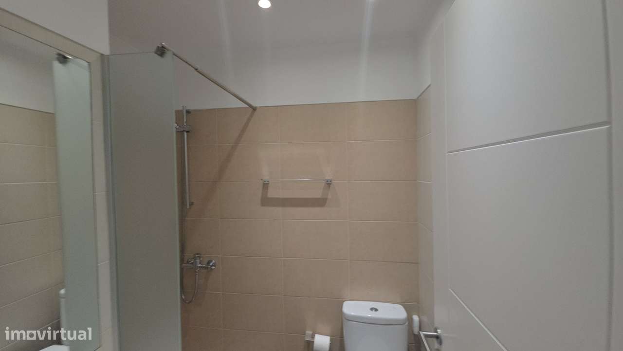 T3 Premium Remodelado no centro de lisboa com terraço Privado-18