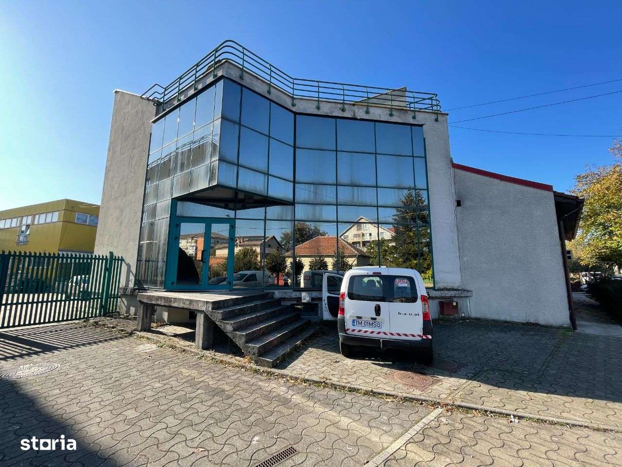 Cladire 120 de mp , doar pentru depozitare- Mehala - Imagine principală: 1/7