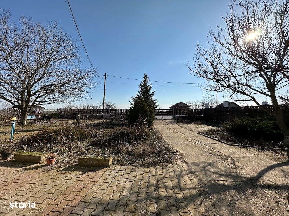 Vila beton P+1 si teren 2000 mp Calugareni-19
