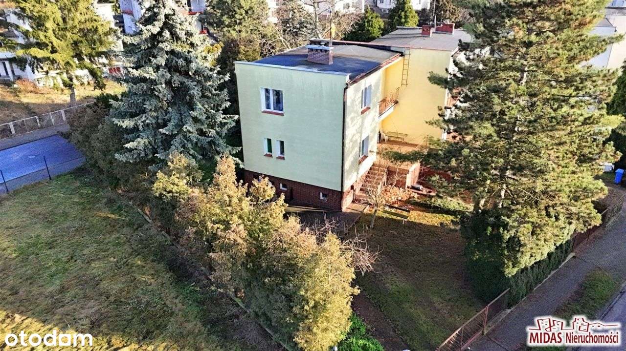 Bliźniak w atrakcyjnej lokalizacji-2