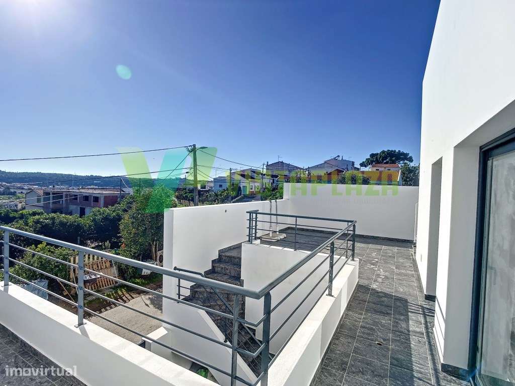 Moradia Bifamiliar T3+T2+T0 Independentes, Silves - Grande imagem: 3/34