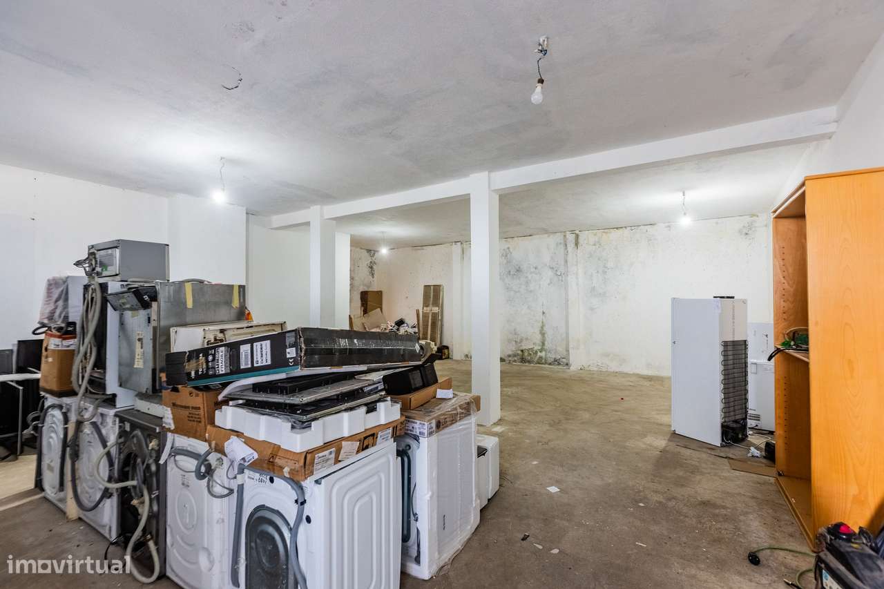 Loja na Estrada Regional da Ribeira Grande - Grande imagem: 4/10