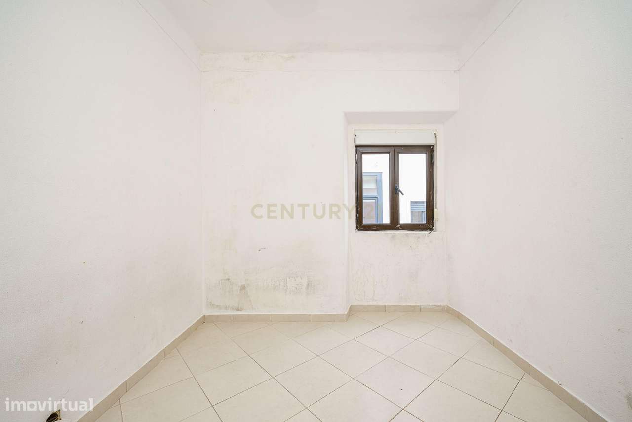 APARTAMENTO T6 NO CORAÇÃO DA CIDADE, EM SETÚBAL-15