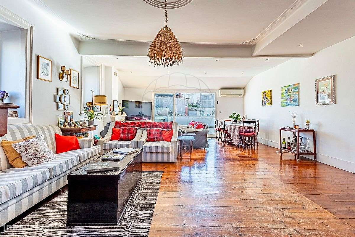 Apartamento T8 Para Venda