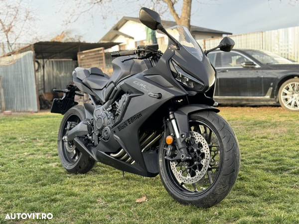 Honda CBR 650R - 2