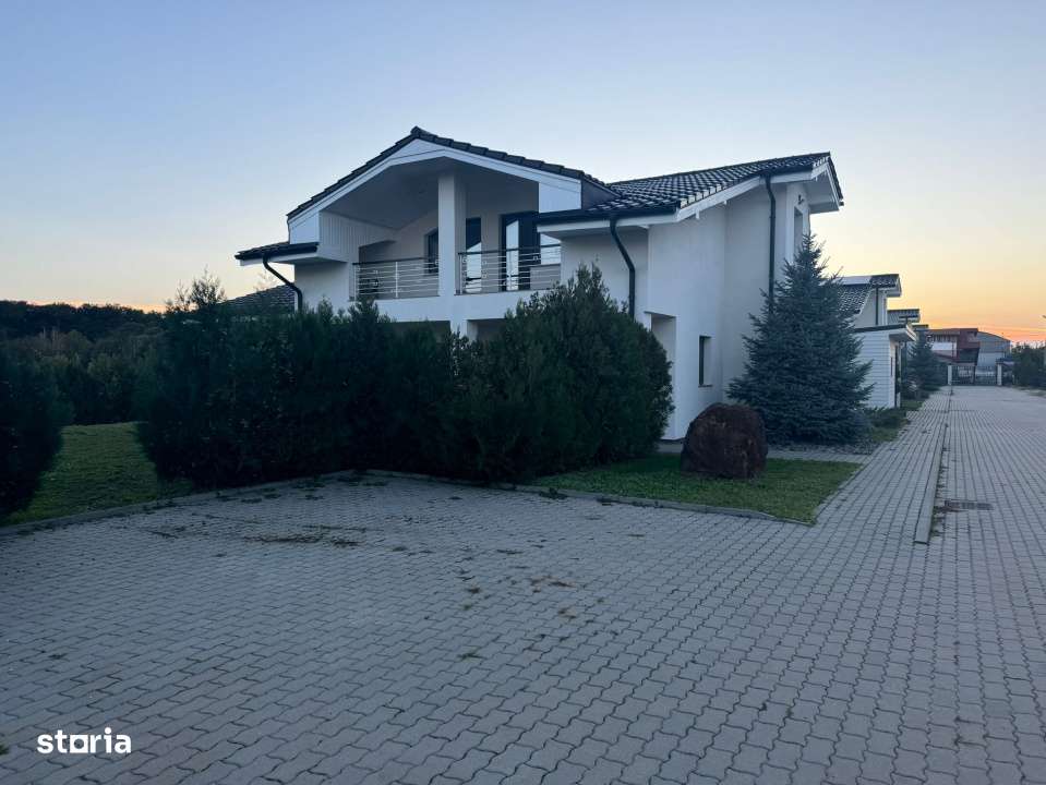 Complex Snagov | Fatada ventilata Pompa de caldura | Iesire LAC | Pisc - Imagine principală: 4/19