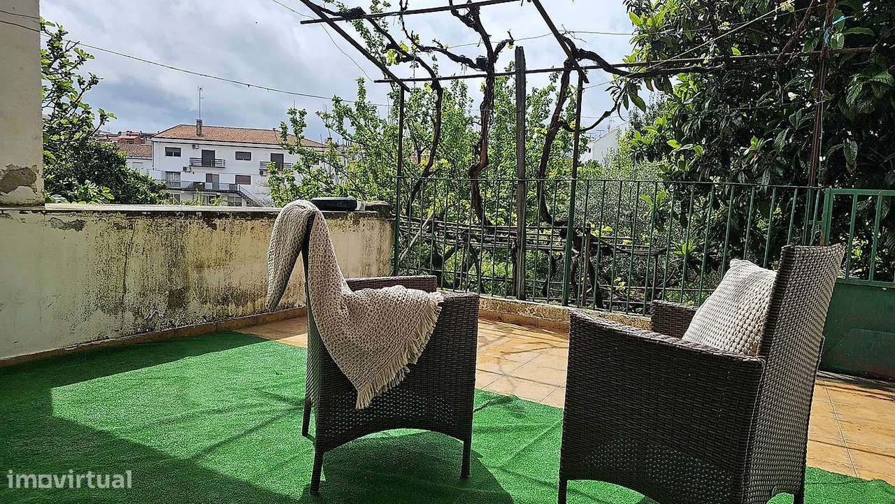 Moradia T2 para venda - Grande imagem: 2/12