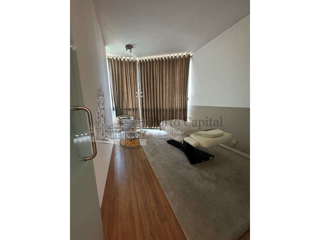 Trespasse de Espaço Comercial 
Oportunidade Única em Gaia - Grande imagem: 2/22