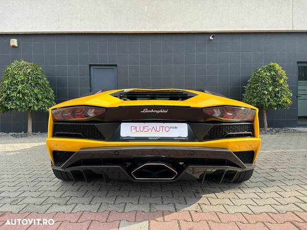 Lamborghini Aventador S - 6