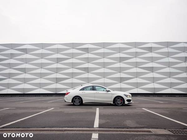 Mercedes-Benz CLA 45 AMG 4-Matic - 14