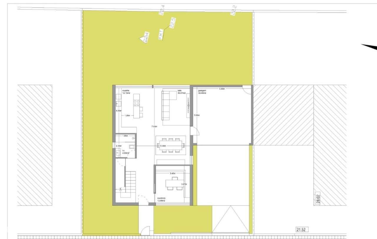 Vendo moradia nova T4 de 4 frentes com arquitetura moderna-5