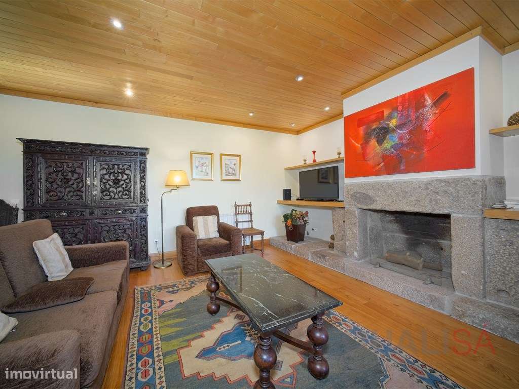 Moradia com piscina, jardim e bosque localizada na Encosta do Bom J...-26