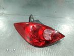 LAMPA TYLNA LEWA NISSAN TIIDA 26555EM01A HATCHBACK - 1