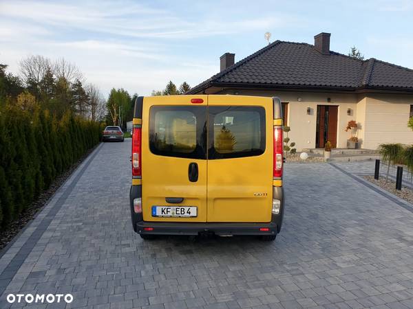 Opel Vivaro - 4