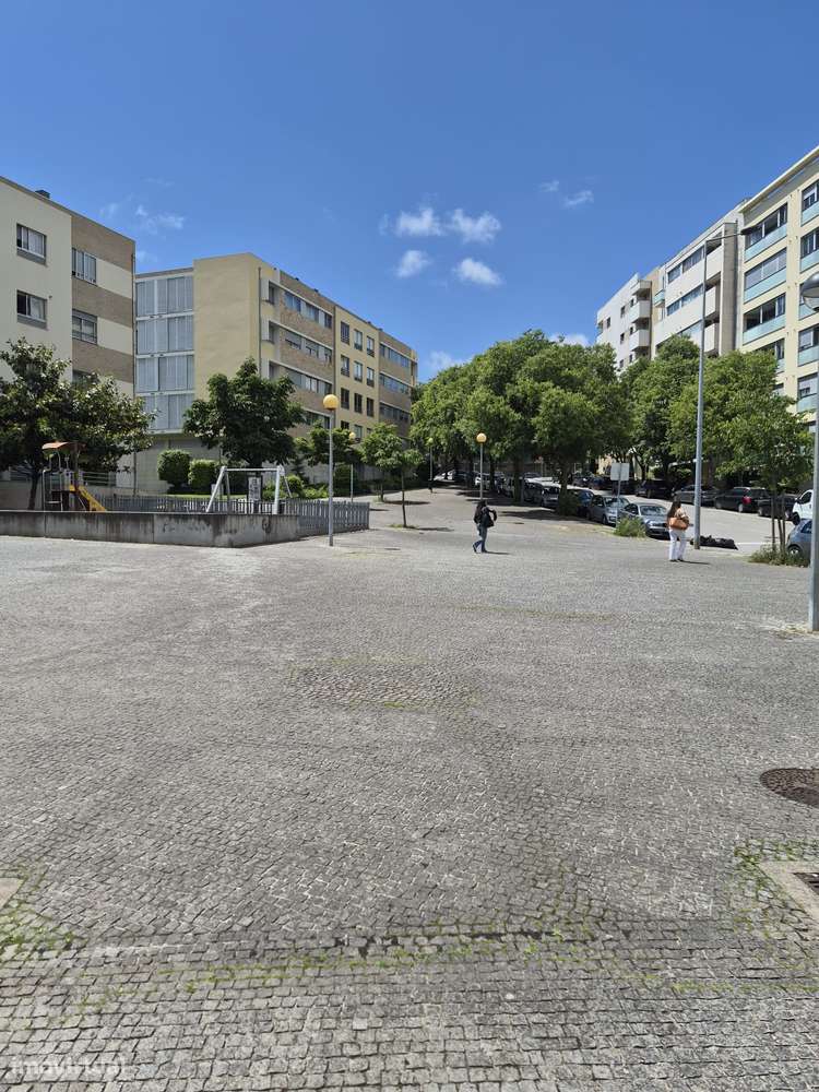 Comprar Excepcional Apartamento T2+1/ 3frentes Águas Santas-22
