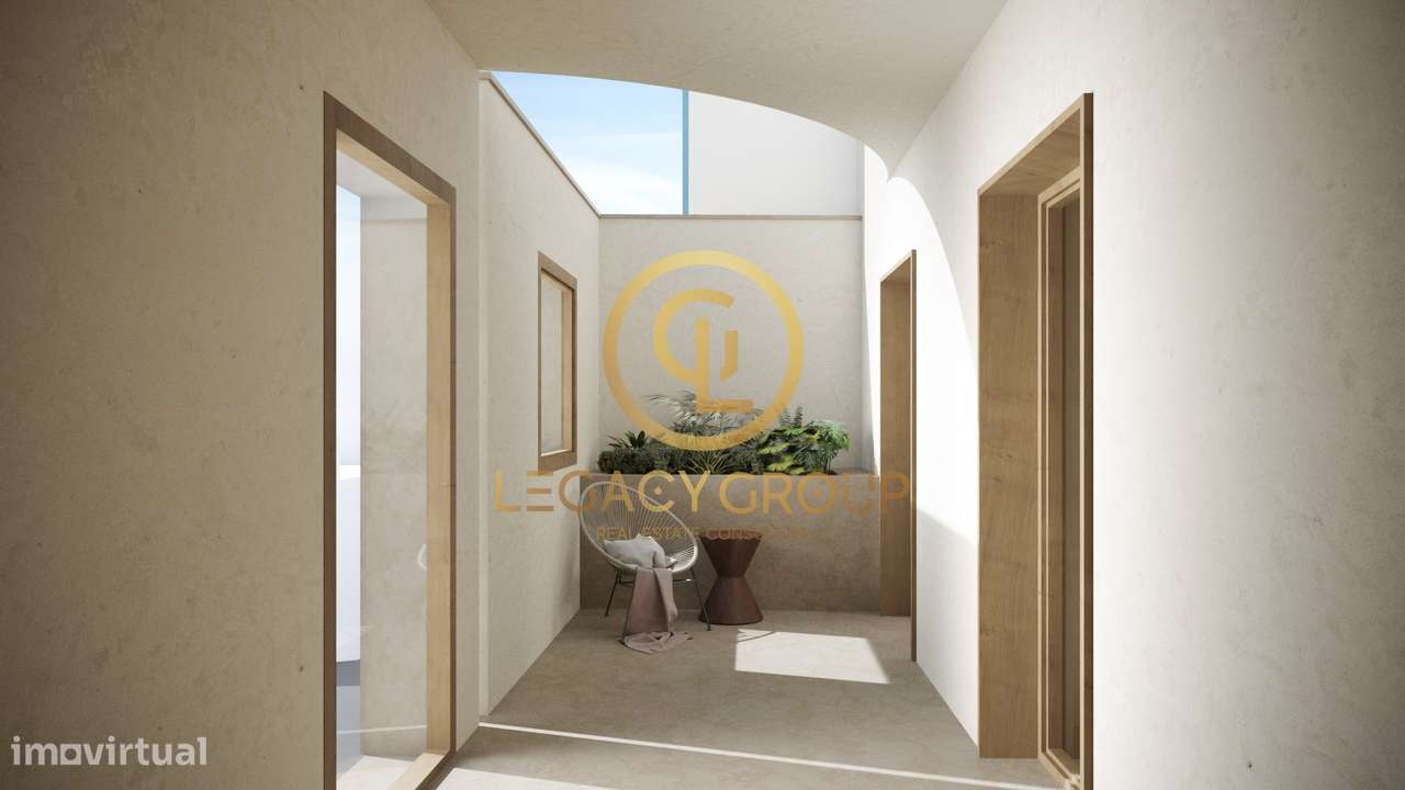 MORADIA T4 COM PROJETO APROVADO + TERRENO URBANO | A 200M DA PRAIA...-8