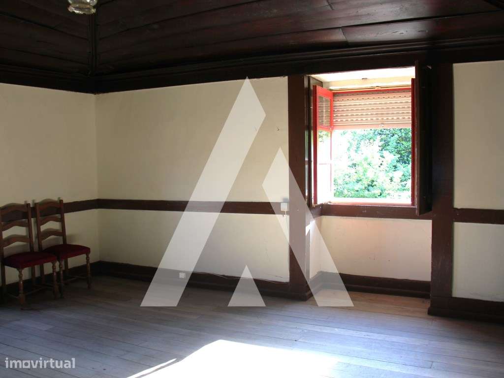 Quinta T6 histórica para recuperação, Guimarães.-6