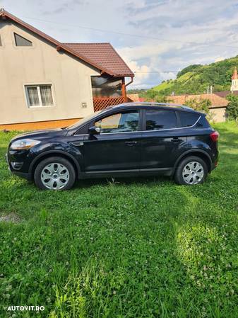 Ford Kuga - 1