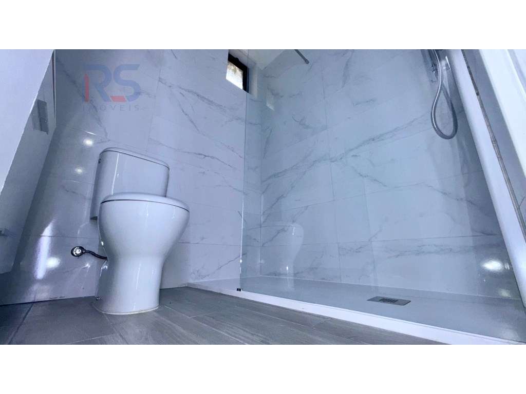 Espaço Comercial Convertido em Habitação Santo Tirso-11