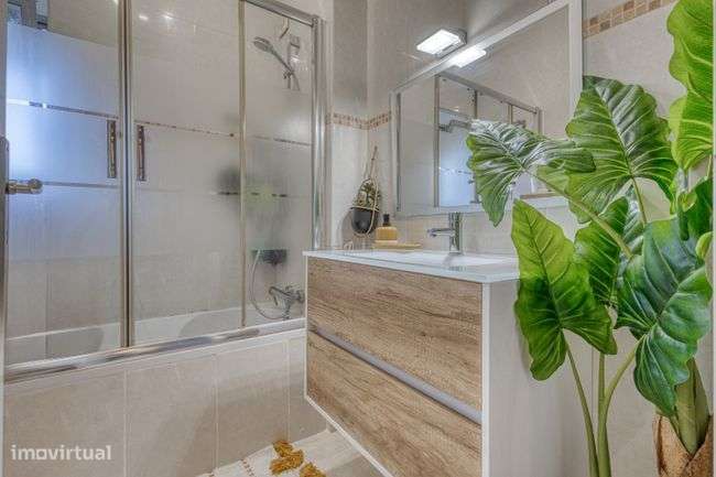 T2 C/ Varanda tipo Terraço no Padrão da Légua - Grande imagem: 4/11